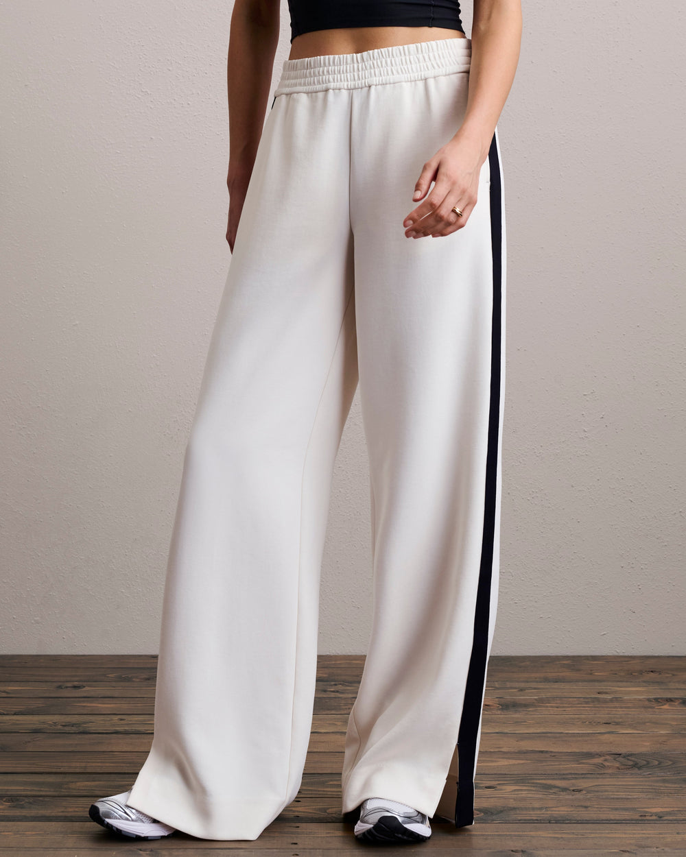 Off White - Front