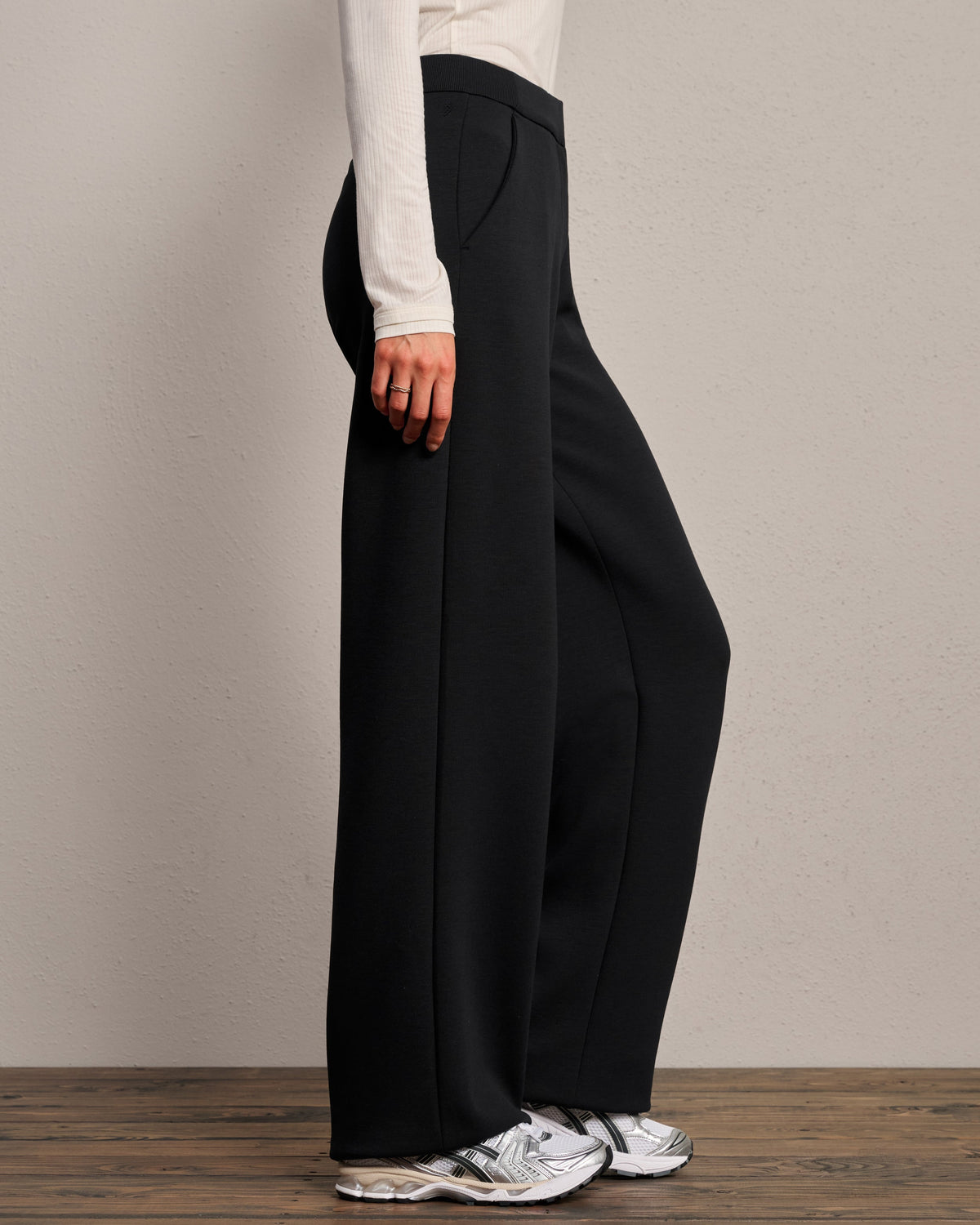 Pure Black Heather