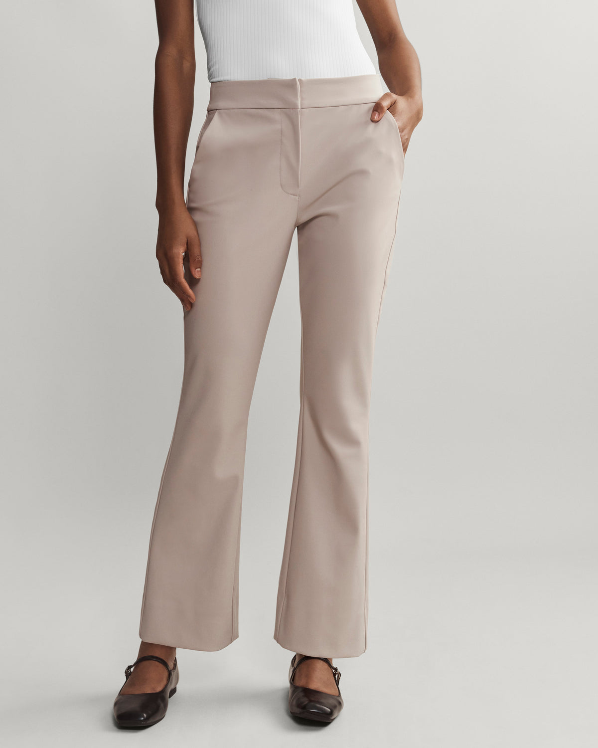 Taupe - Front