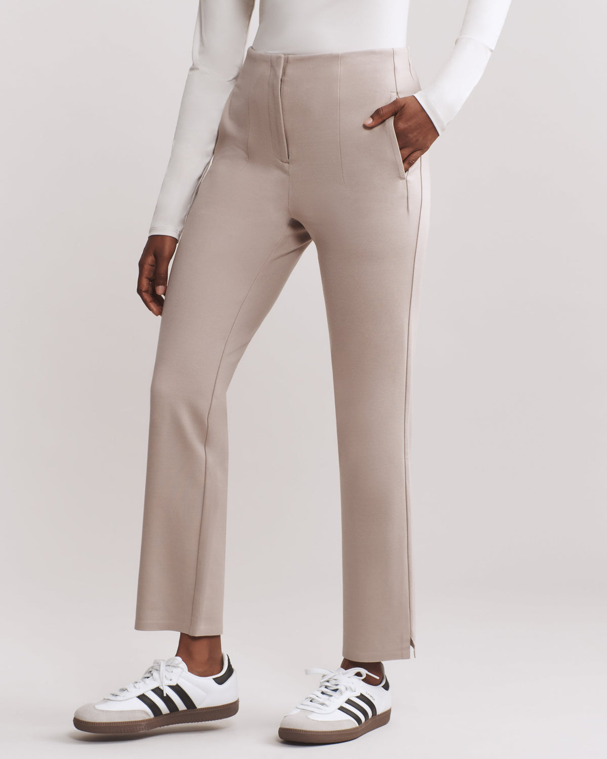 Taupe - Front