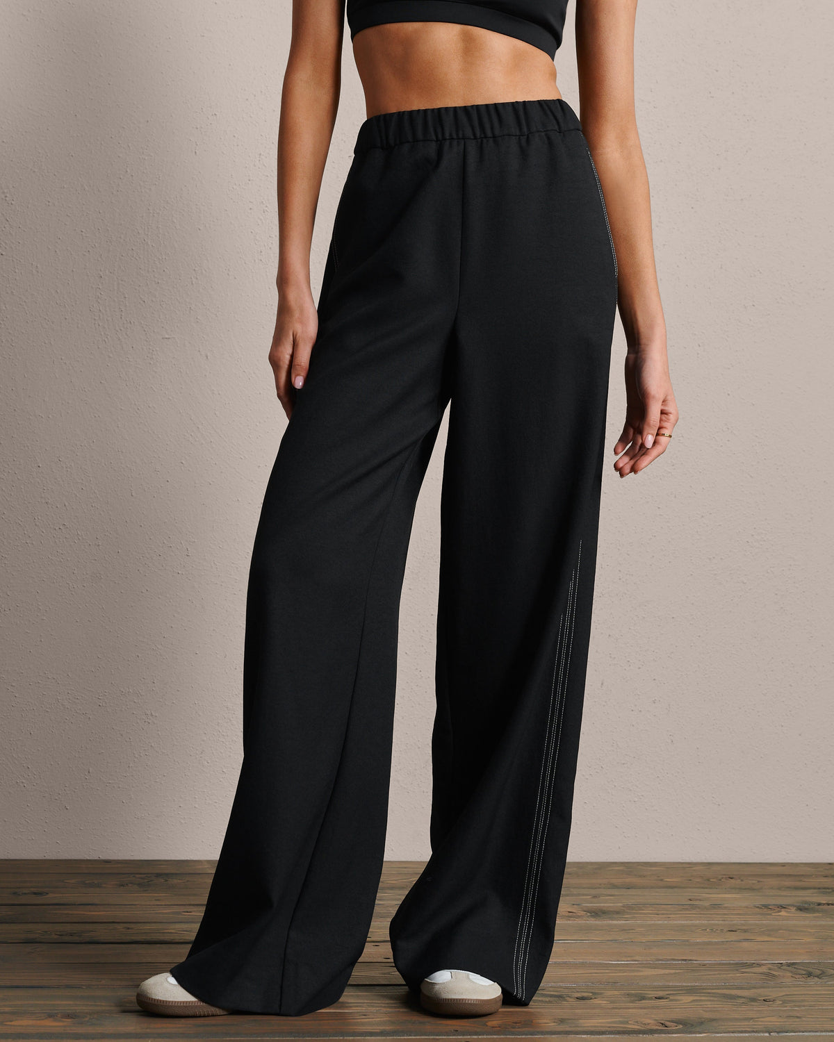 Pure Black - Back