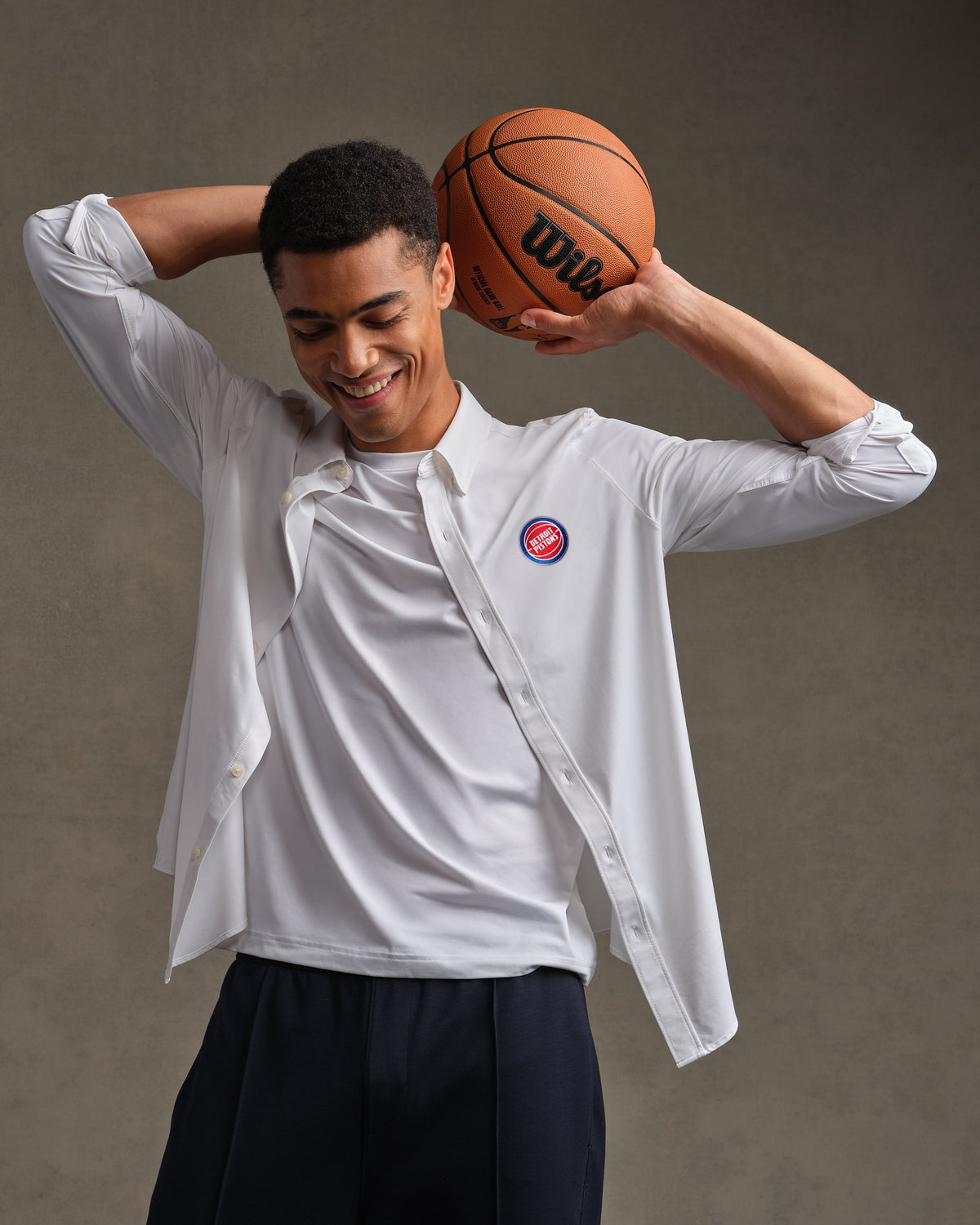 [NBA team=Detroit Pistons] White:Detroit Pistons - Front