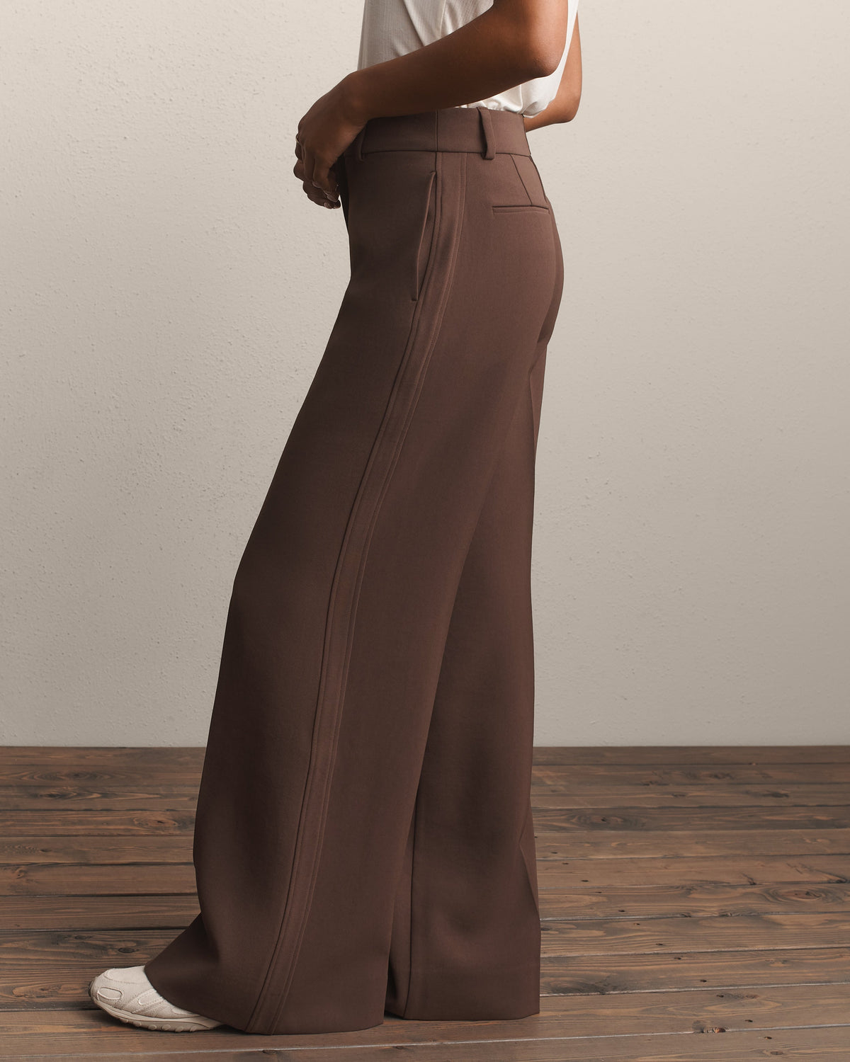 Mahogany Brown