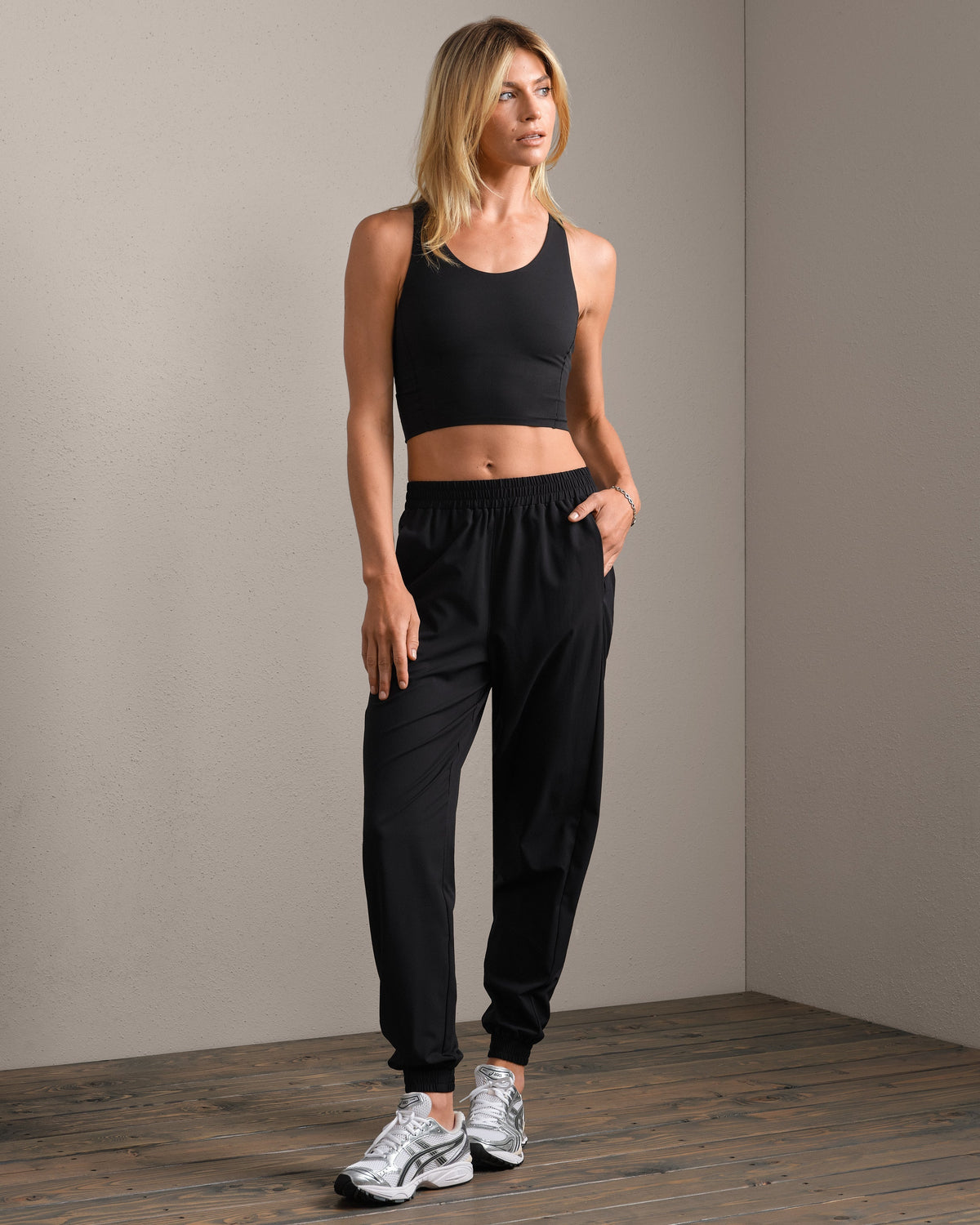 Pure Black - Back